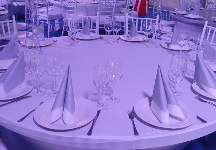 plexi chiavari szék bérlés, brent.hu
