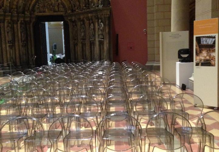 Igloo plexi szék bérlés, brent.hu