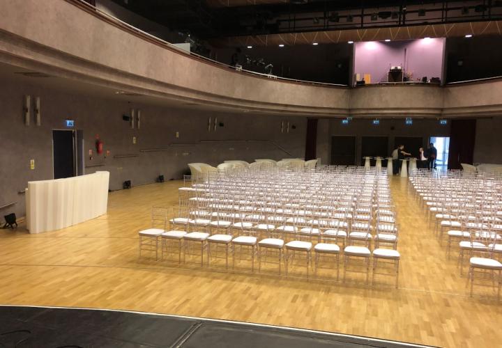 chiavari szék bérlés rendezvényekre, brent.hu