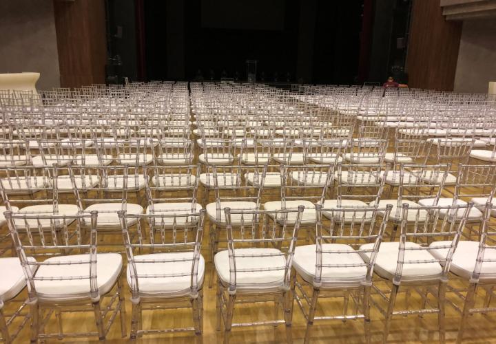 chiavari szék bérlés rendezvényekre, brent.hu