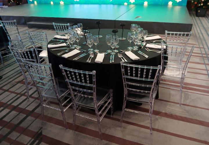 plexi chiavari szék bérlés, brent.hu