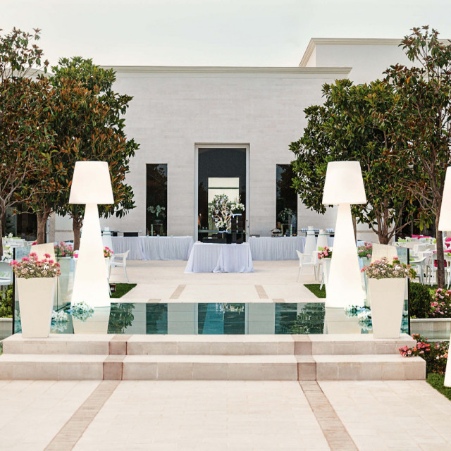 pivot állólámpa bérlés, brent.hu