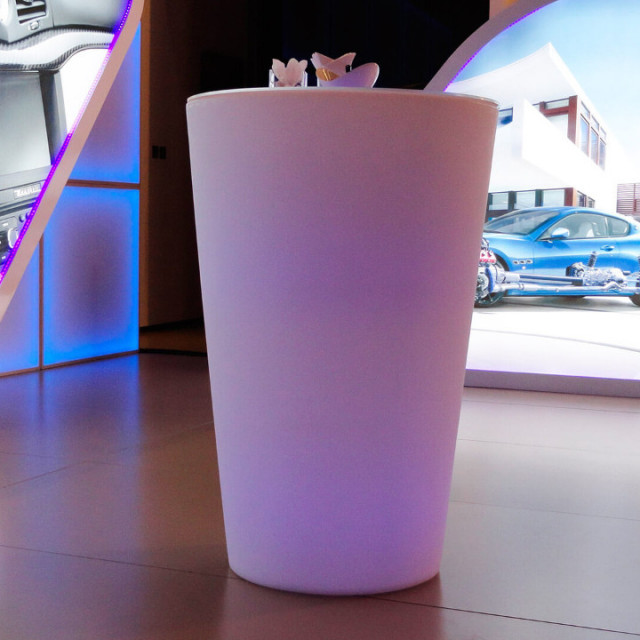 pint világító, led koktélasztal bérlés, brent.hu